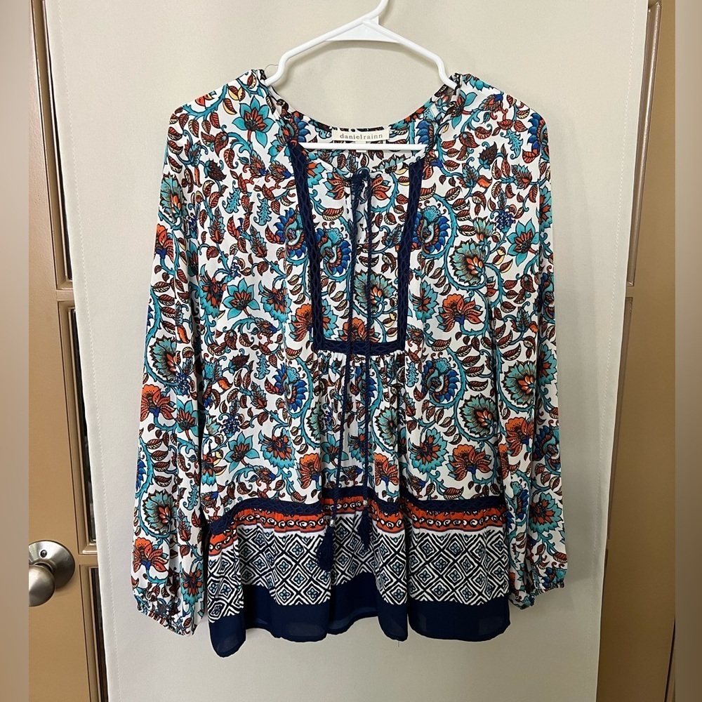 Daniel Rainn Womens Small‎ Floral Tassle Long Sleeve Blouse